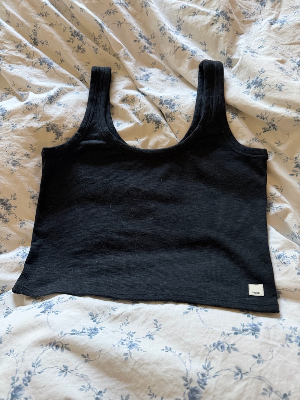 Vuori Black Ribbed Tank Crop Top